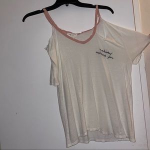 HONEY PUNCH SIZE S WHITE DISTRESSED OFF SHOULDER T-SHIRT GREAT CONDITION